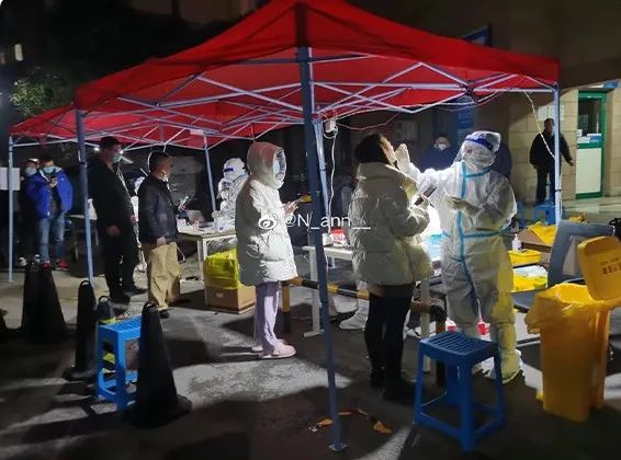 西安封城第8天，我最担心的一幕，还是发生了……休闲区蓝鸢梦想 - Www.slyday.coM