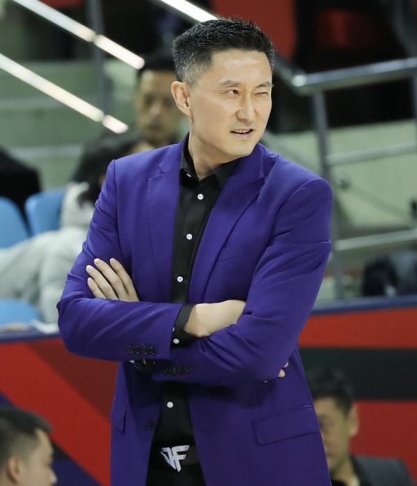 Coach Du Feng still pointed out the team's problems after the game.