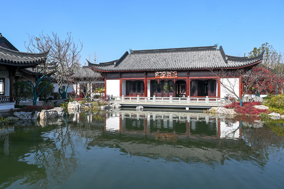 上海在路上一座园承历史文脉闲庭信步寻诗忆江南