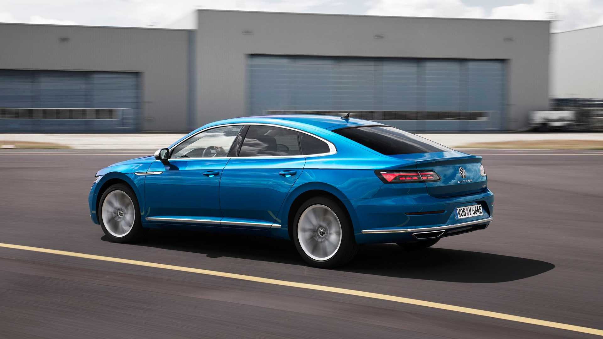 提供两种风格可选 大众CC推出插电混动版车型