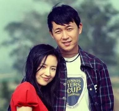 当红女星公开出轨狠斗前夫被骂白莲花8年后火上热搜她到底是怎样一个