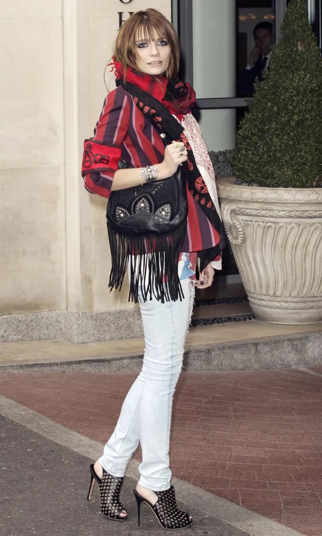 海报库你们舍不得删的是米莎巴顿当年的哪张街拍