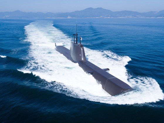 韩国海军214型常规潜艇 图自：韩国国防部