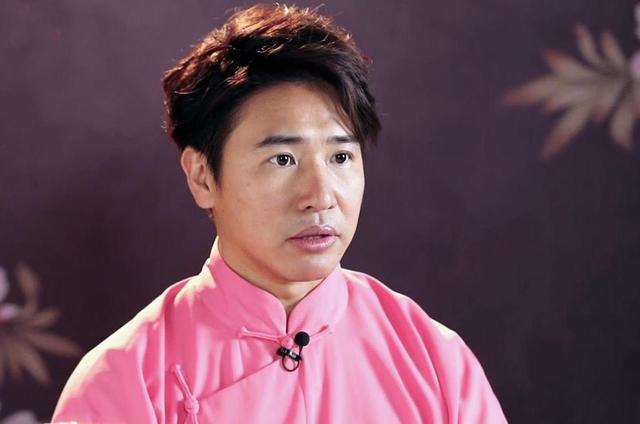 作为郭德纲徒弟,欧弟亮相《欢乐喜剧人》|《青簪锁三千》上映中