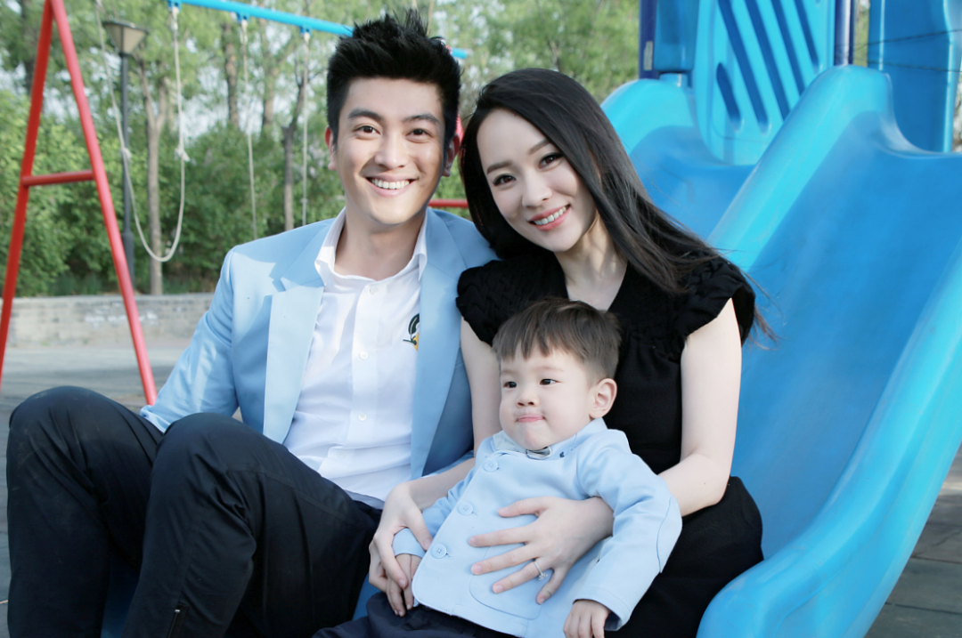 杜江删除有关代孕评论神秘二女儿多次扒网友称杜江欲盖弥彰