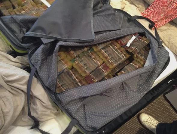 谢志乐住所缴获的澳币现金.