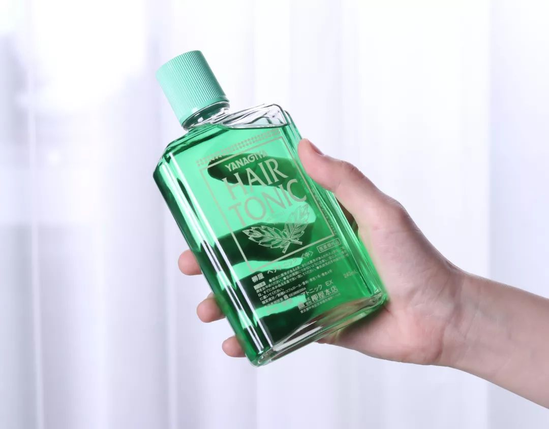 女生掉多少头发算脱发？看完有点慌休闲区蓝鸢梦想 - Www.slyday.coM