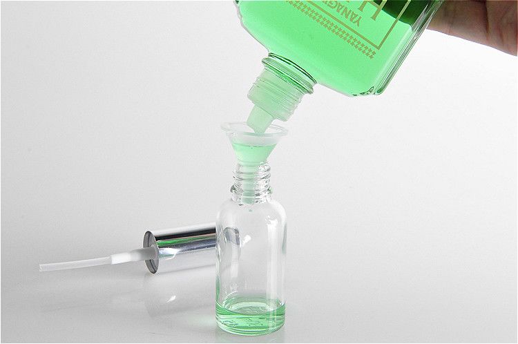 女生掉多少头发算脱发？看完有点慌休闲区蓝鸢梦想 - Www.slyday.coM