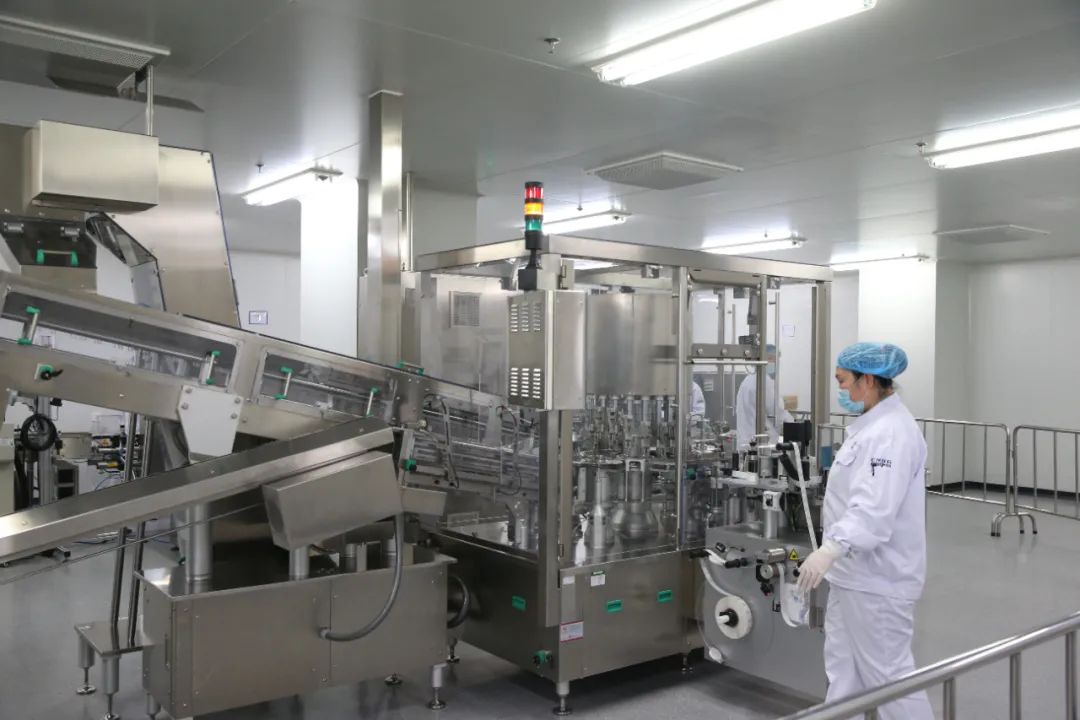 这就是新冠疫苗生产现场jpg