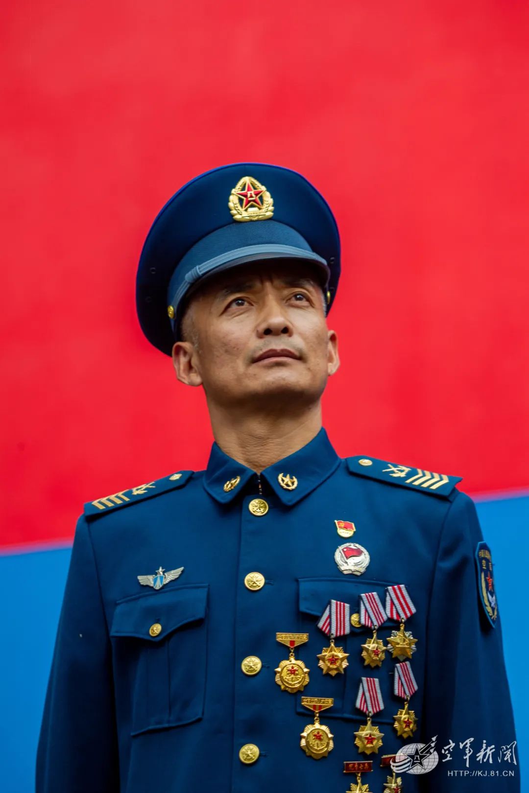 士官干到退休太牛了