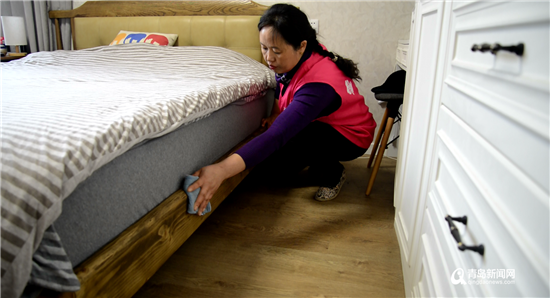 年底家政钟点工服务忙 客户从90后到80岁预订电话打不停