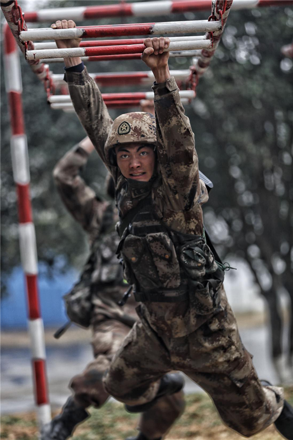 下士张军立功记