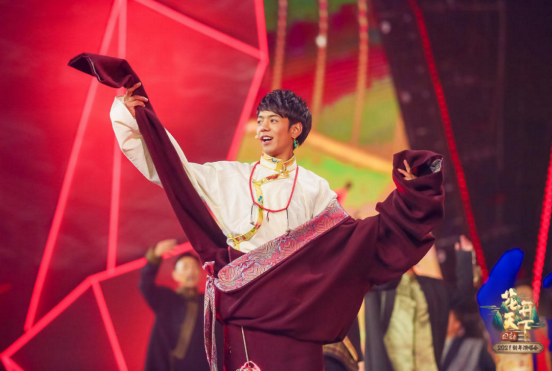 好听!丁真歌声首秀登上四川卫视花开天下