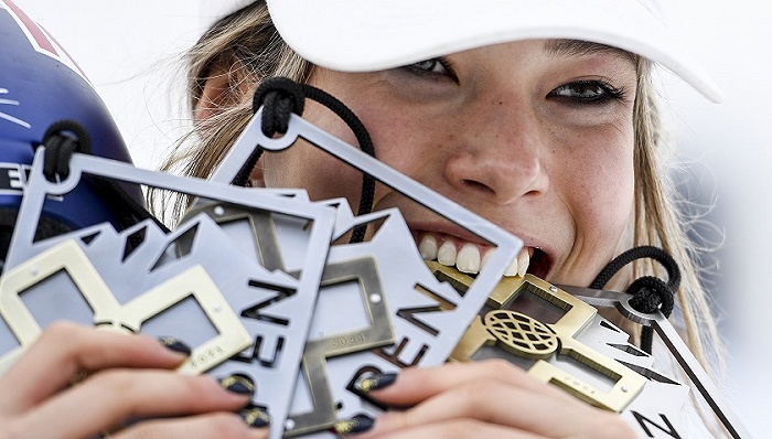 世界极限运动会两金一铜创纪录，谷爱凌再收品牌追捧