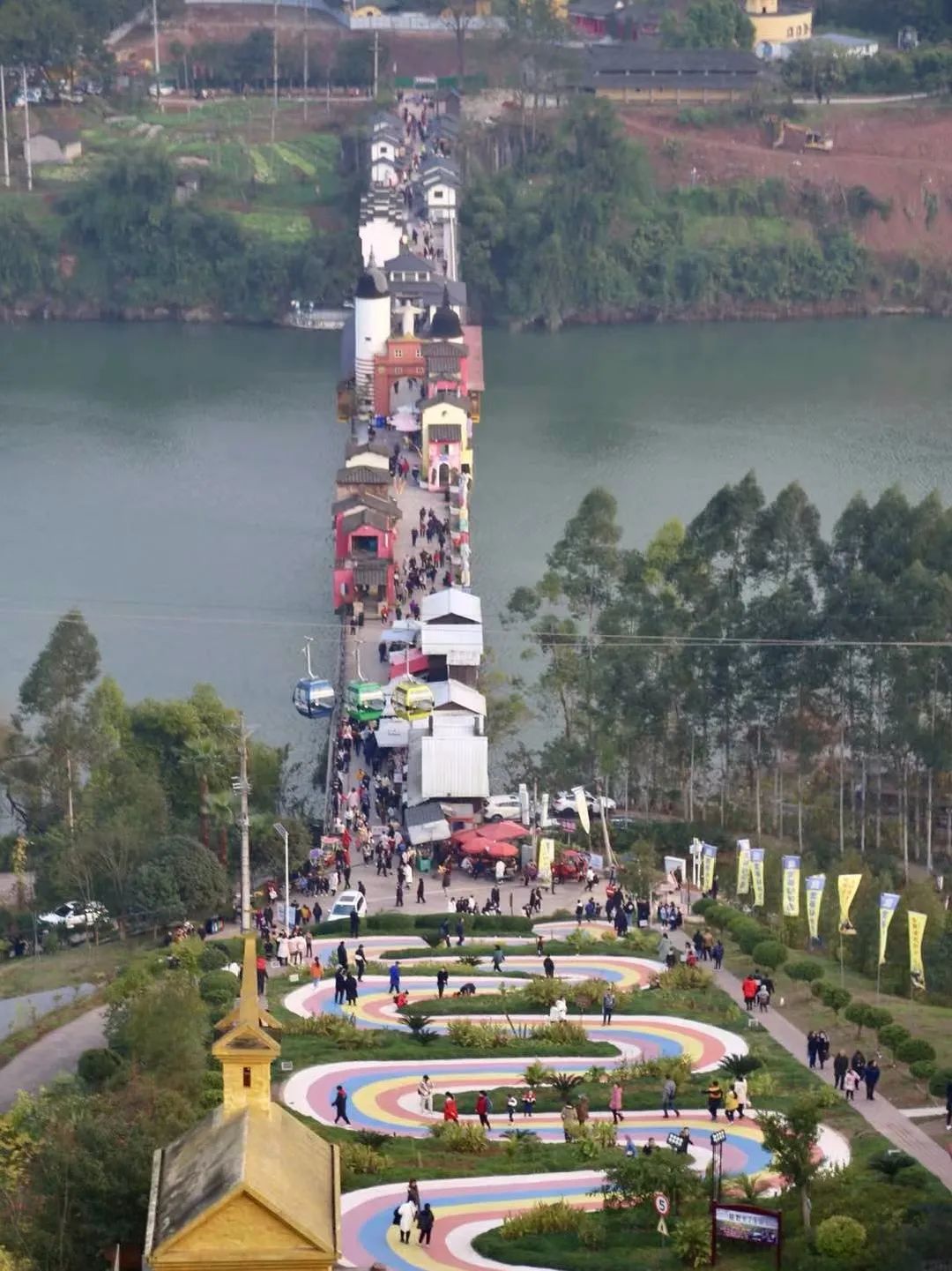 涪陵美心红酒小镇景区&nbsp;&nbsp;美心红酒小镇供图