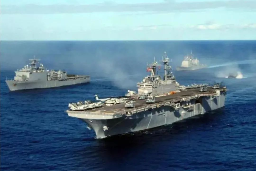 075两栖攻击舰建造神速首舰尚未服役三号舰已经建好了