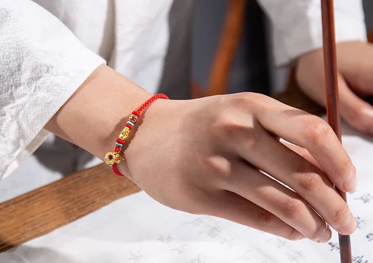 这才是新年要戴的红绳招财求好运纳福禄红红火火一整年