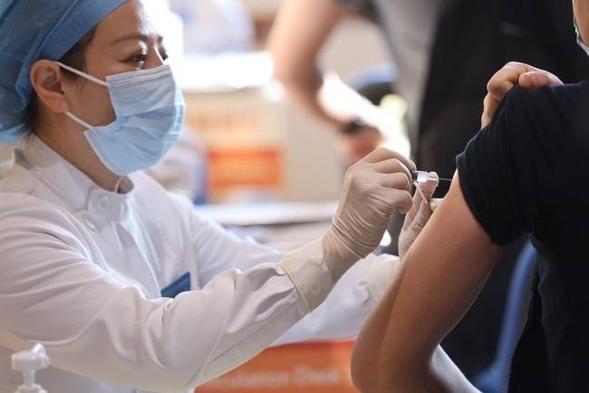 北京西城区涉进口冷链食品从业人员新冠疫苗集中接种