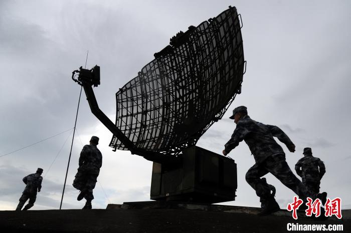 散向峰头卫故乡记南部战区空军雷达某旅友谊关雷达站官兵