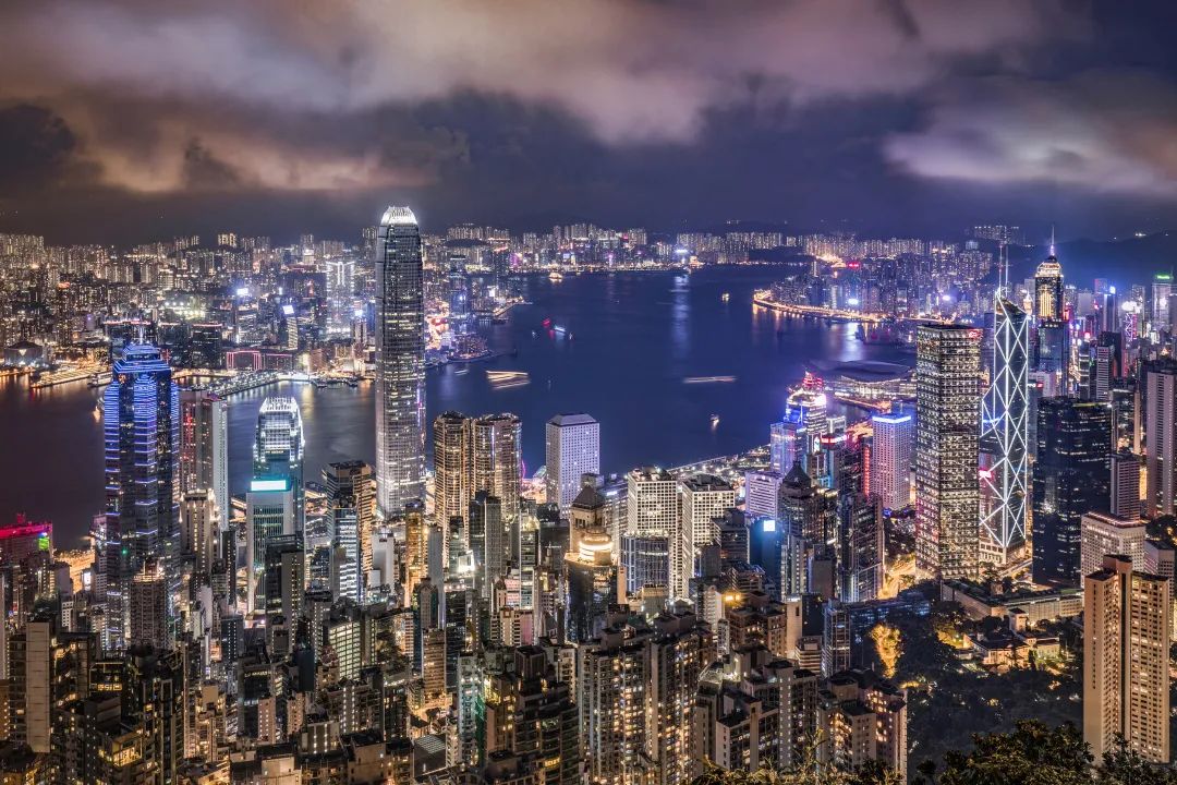 香港太平山顶豪宅供应奇缺、量价齐升 内地富豪大手笔扫入豪宅