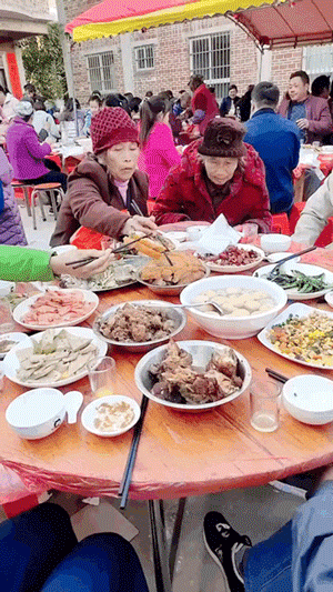 农村吃大席的快乐城里人永远体会不到