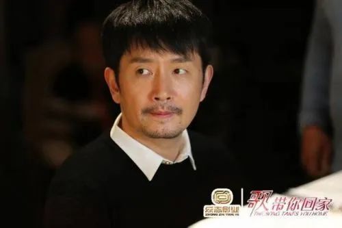 这是一部老中少三代实力派演员飙戏的新片,不仅有著名表演艺术家牛犇