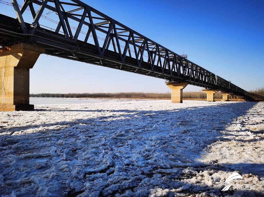 黄河梁山段3座浮桥预计7日全部拆除 确保行凌畅通河道安全