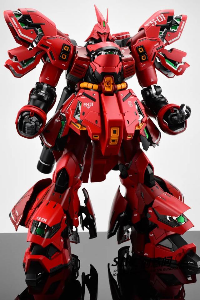 mg沙扎比,外甲刻线加深,三种红色做分色,整体做红黑分色布局.