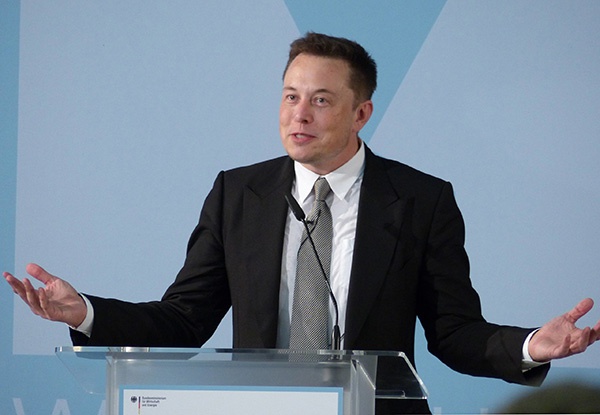 马斯克成世界首富？福布斯发文：净资产仍比亚马逊创始人少