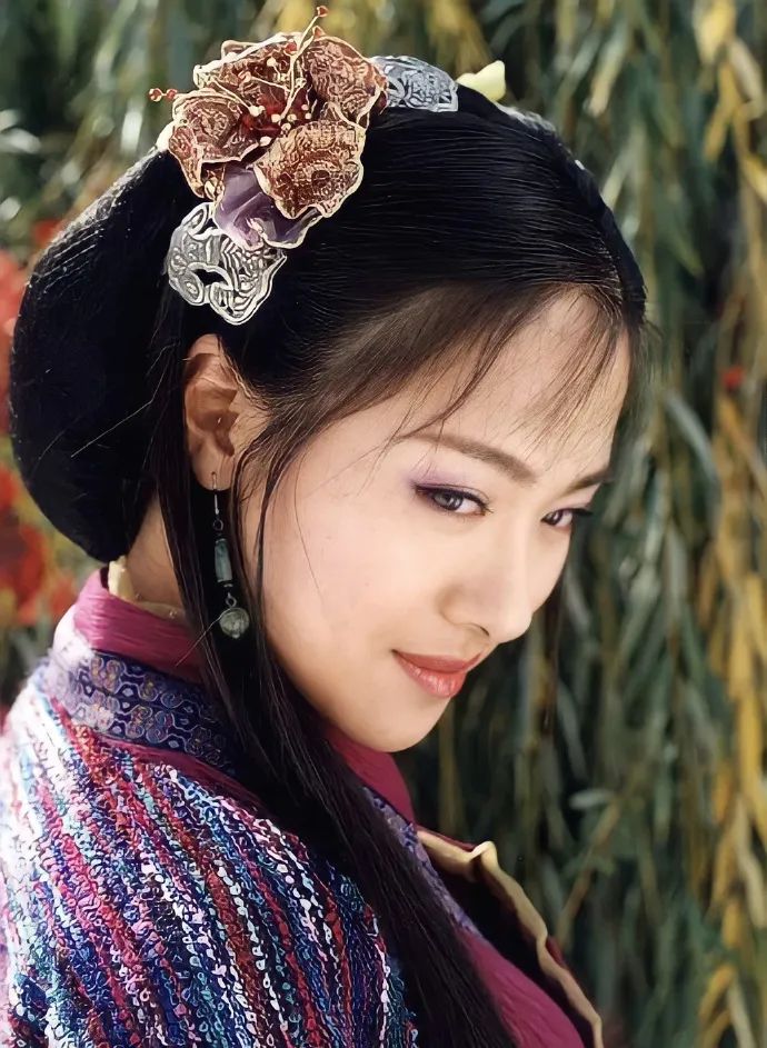 又纯又媚我好喜欢沈傲君的颜太了不起的长相了