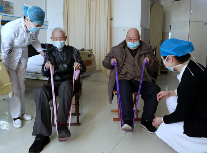 淮北市人民医院老年病房普及健体操