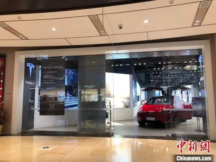 特斯拉降价16万亮出收割镰刀 蔚来总裁称“新车不降价”