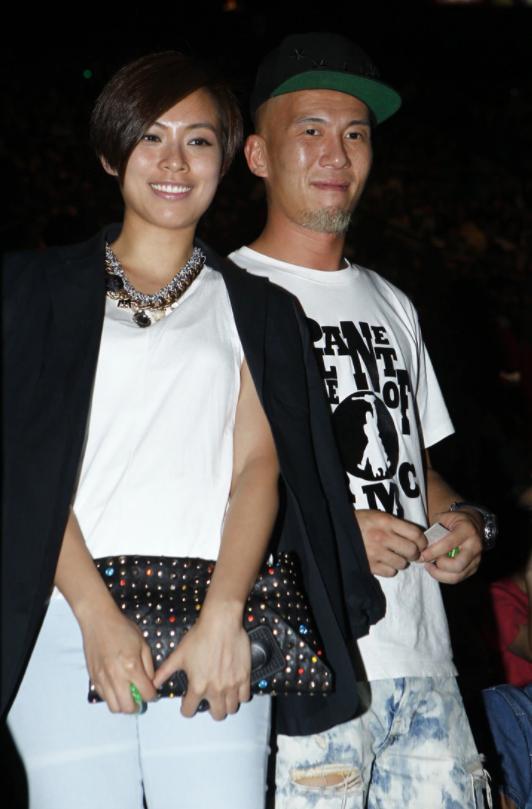 男方系香港著名心脏科医生,好友林盛斌牵红线|朱慧敏|彭怀安_新浪新闻