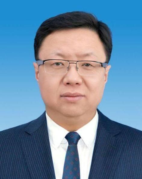 罗青出任内蒙古锡林郭勒盟行政公署党组书记：44岁的北大博士