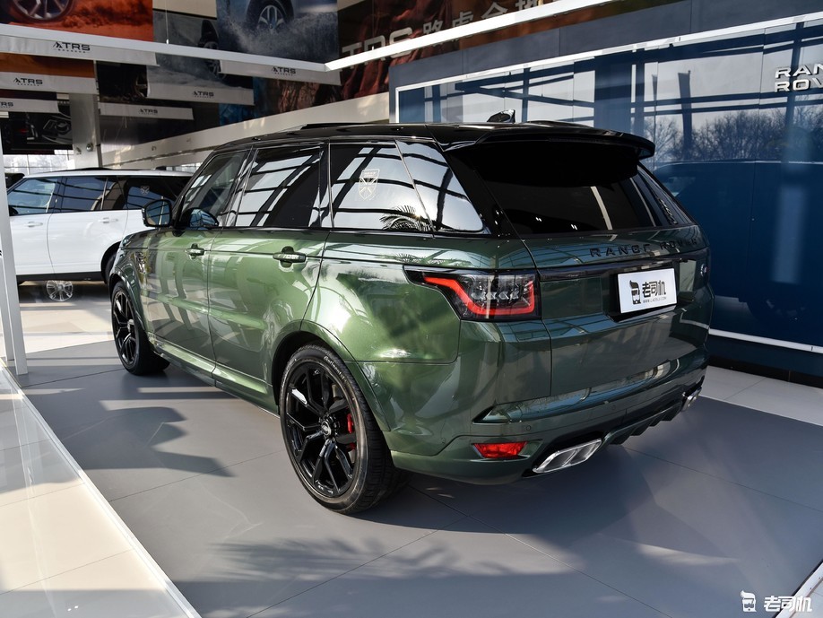 无与伦比的加速感 小哥带你一起看路虎揽胜运动版