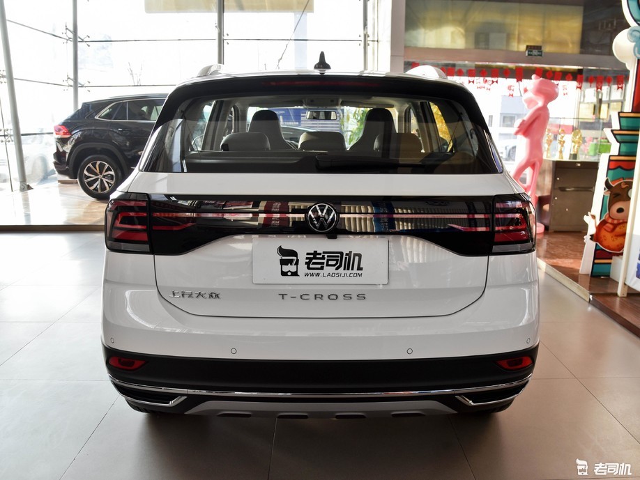 诠释真香定律小哥带你一起看大众tcross途铠