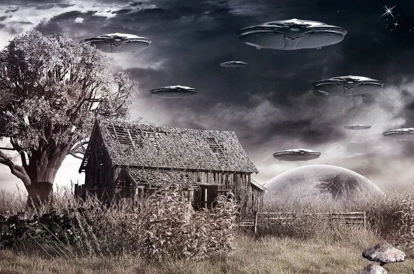 东非发现一幅壁画画中人物引人注意找到外星人造访的证据了