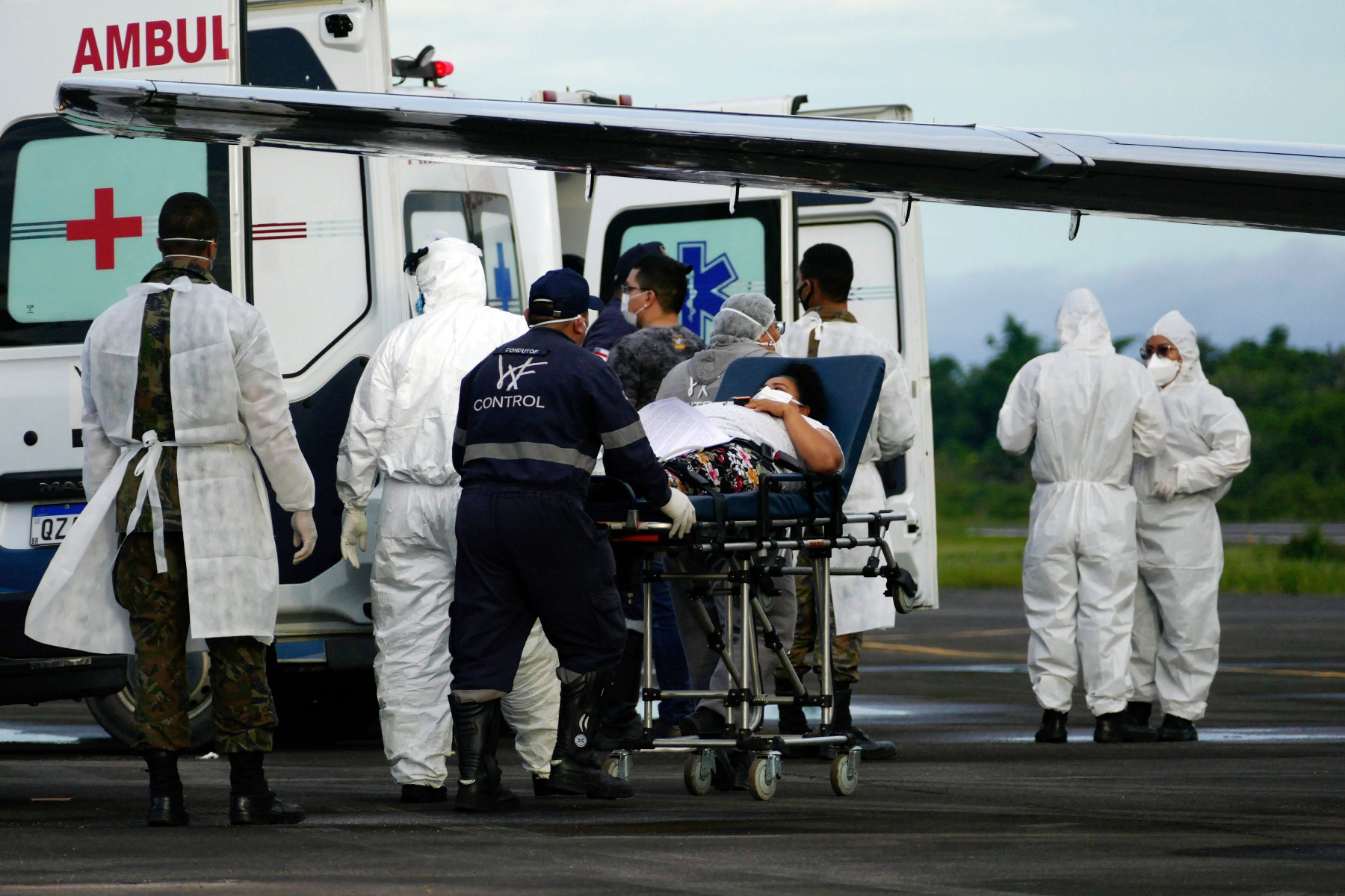 巴西:变异病毒传染力"强三倍" 但疫苗依然有效|新华社|巴西|新冠肺炎