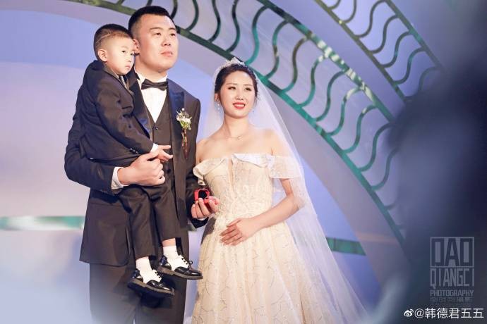 韩德君遭妻子调侃恭喜你成为中国男篮历史出任时间最短的队长