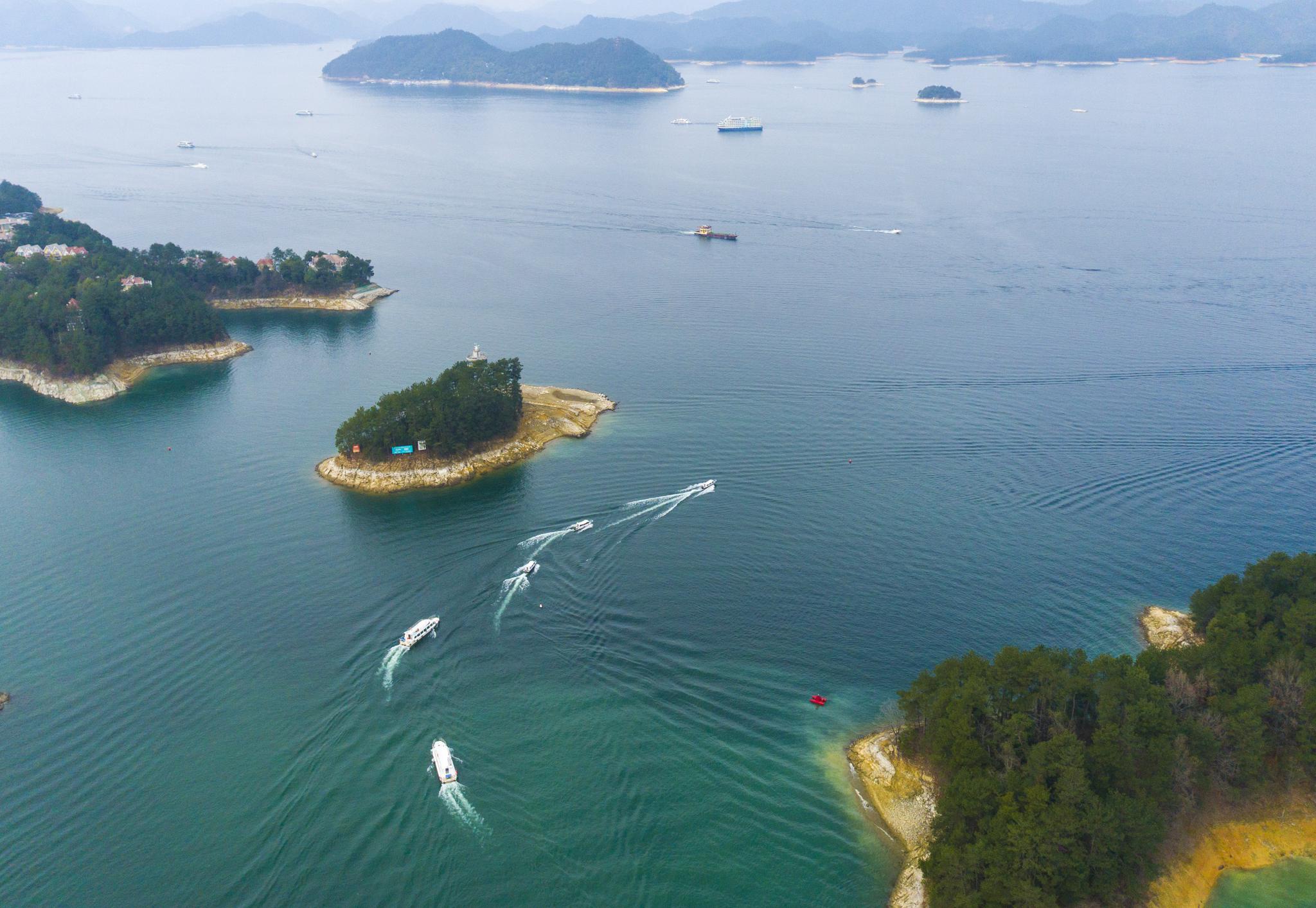千岛湖游艇如织