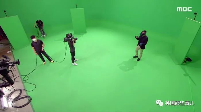 跟死者相见。利用VR,他终于和病逝的妻子在虚拟世界重逢|金正秀|妻子|亲人_新浪新闻