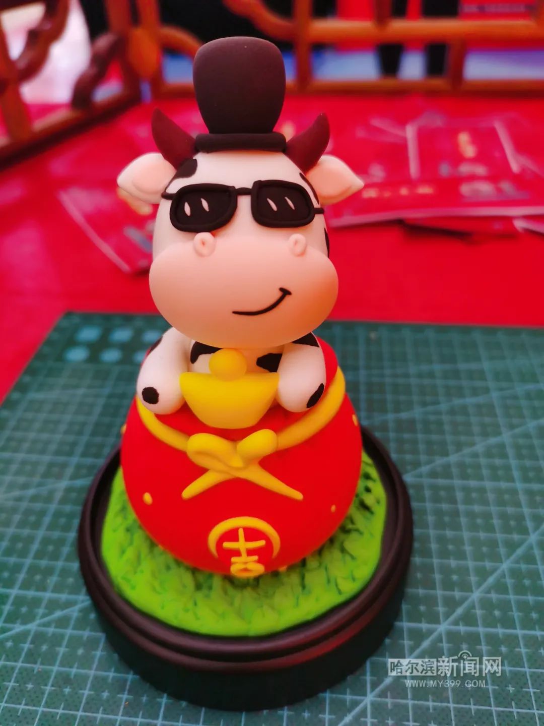 过年咱也学一手捏面人福袋牛愿你一年牛气冲天