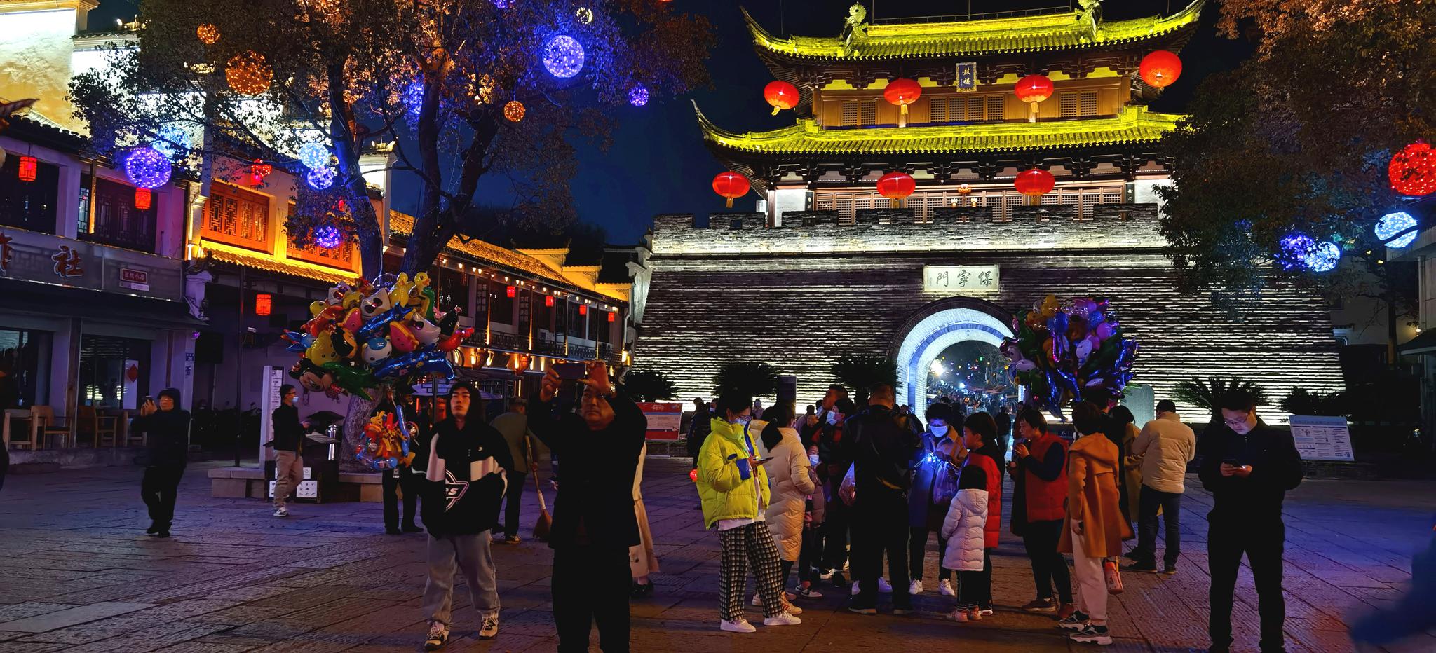 定格 摄《古子城灯光秀》定格 摄《樱花》陈兆辉摄于金华琅琊《樱花》