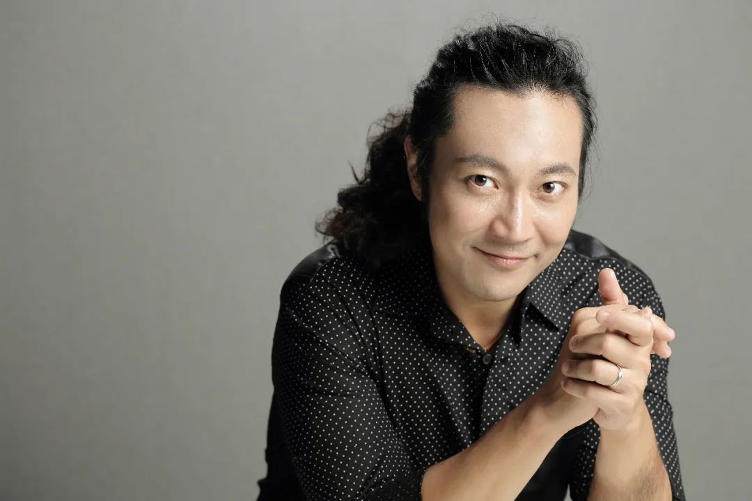 演唱:许乐男声独唱《民工小蔡》作 词:李立群作 曲:蒋声欣编曲:吴英仲