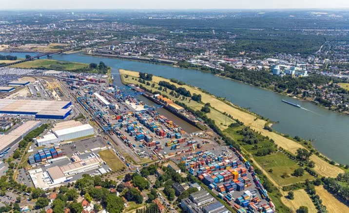 中欧班列疫情中逆势而行，德国港口装卸量创新纪录