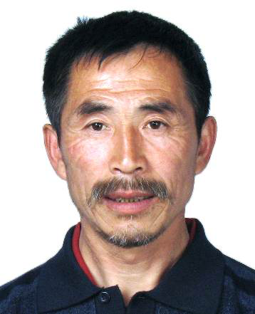 黑龙江北安警方10万元缉凶：嫌犯68岁，被指枪杀7人