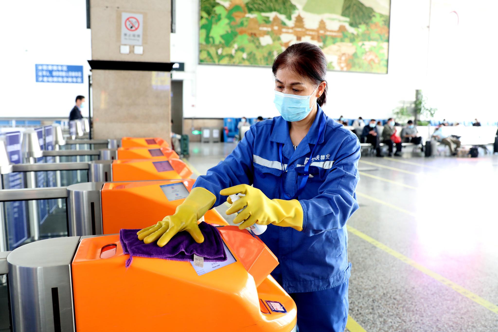 春节南宁铁路局发送旅客119.4万人次 同比增30.1%