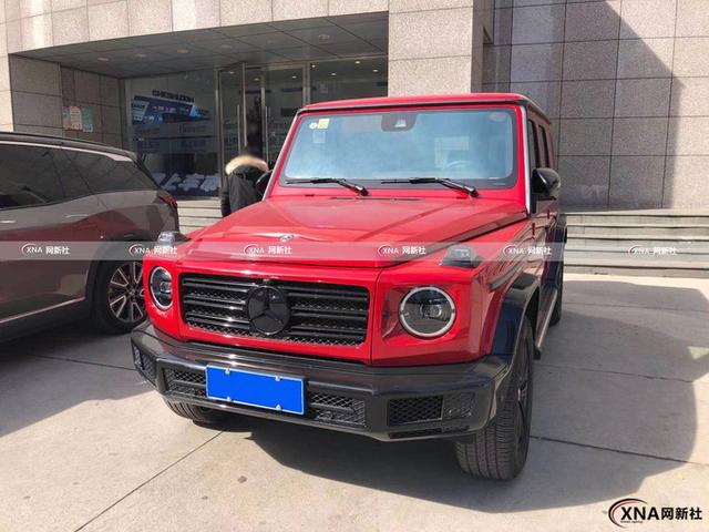 全新奔驰g350实车街拍 加价30万你会买吗?