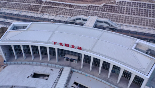 航拍新鲜出炉下花园高铁综合客运枢纽新貌崭露头角