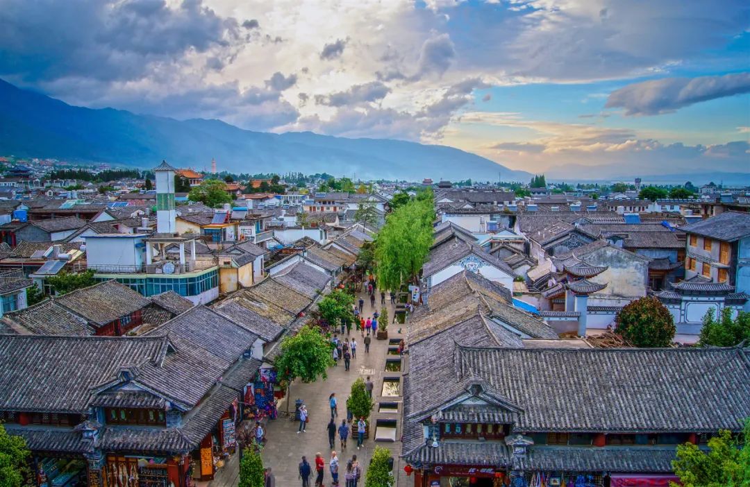 过年旅游排行_2021年春节旅游收入前十城排名:三亚人均消费最高,广州未进前十